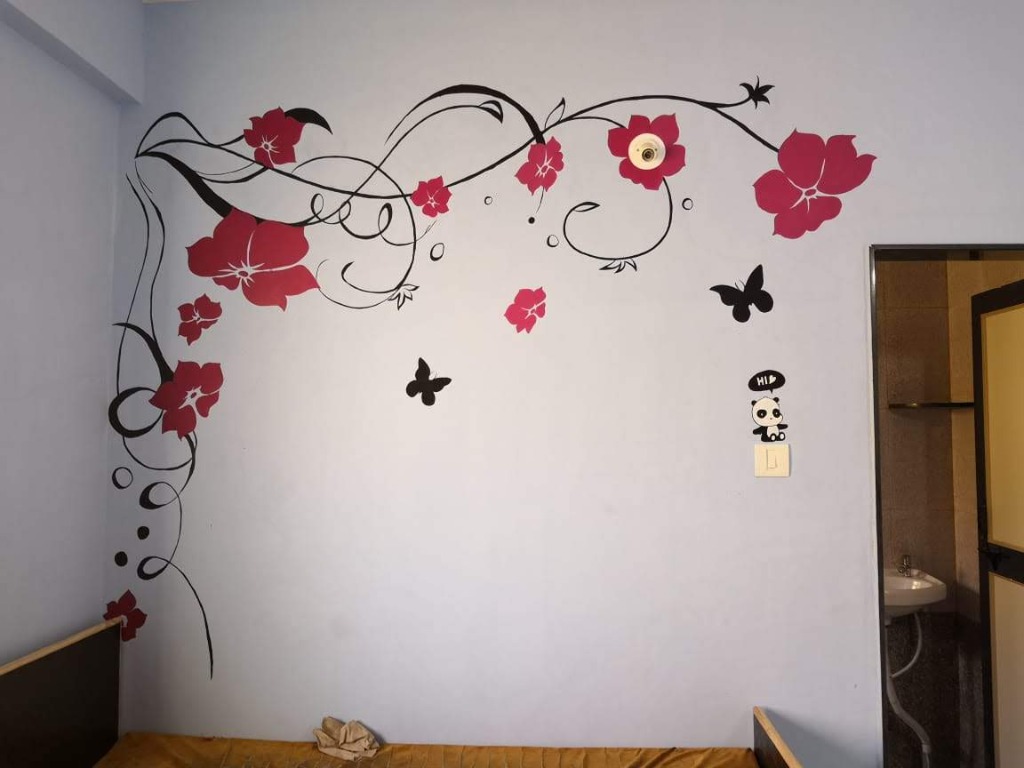 Floral wall decoration